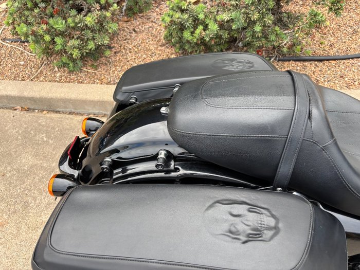 2021 Harley-davidson FLHXS STREET GLIDE SPECIAL Black