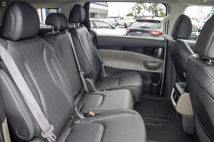 2026 Kia Carnival GT-Line HEV KA4 PE MY27 Snow White Pearl