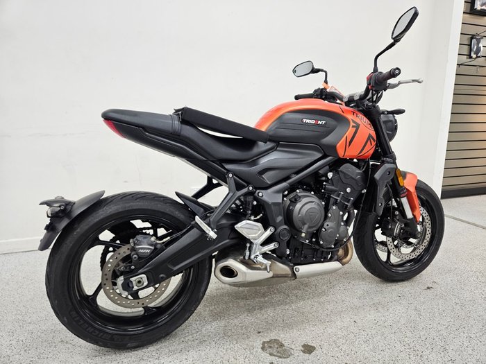 2023 Triumph TRIDENT 660 Orange