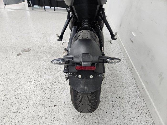 2023 Triumph TRIDENT 660 Orange