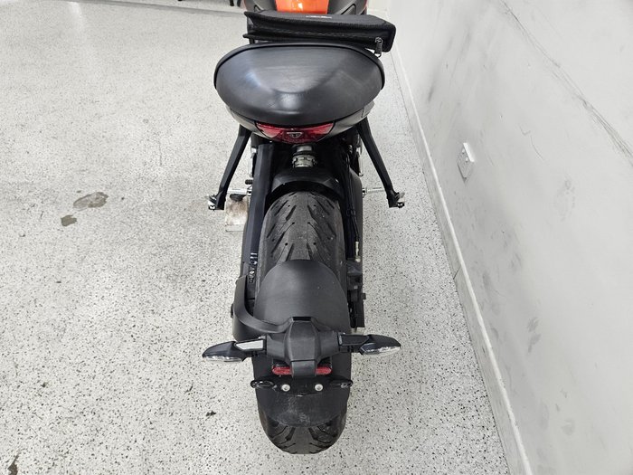 2023 Triumph TRIDENT 660 Orange