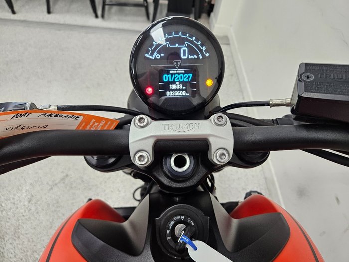 2023 Triumph TRIDENT 660 Orange