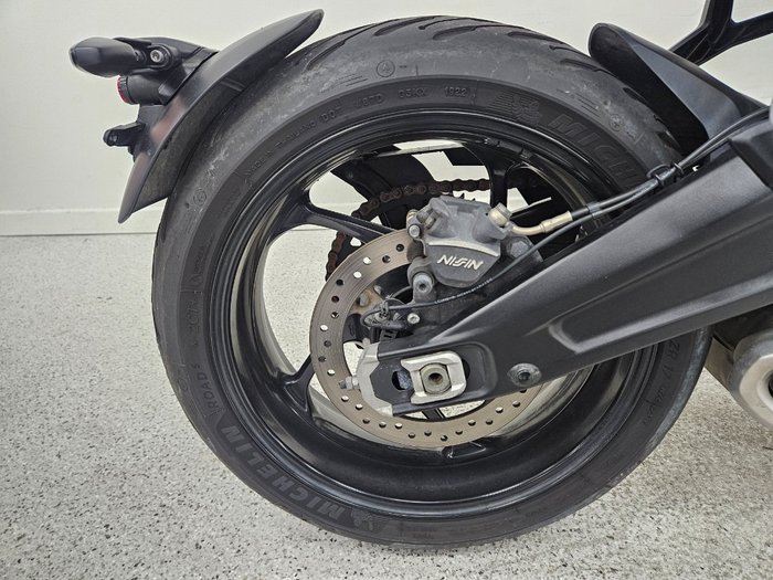 2023 Triumph TRIDENT 660 Orange