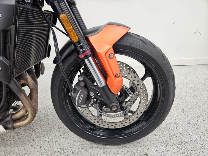 2023 Triumph TRIDENT 660 Orange