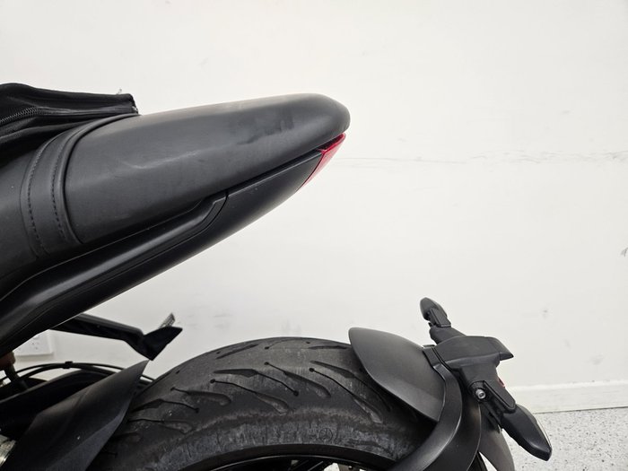 2023 Triumph TRIDENT 660 Orange