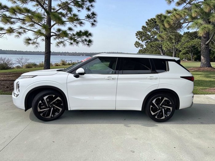 2021 Mitsubishi Outlander Exceed
