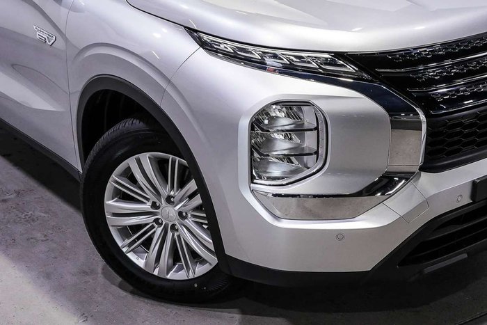 2025 Mitsubishi Outlander PHEV ES