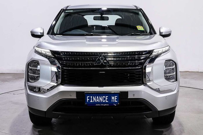 2025 Mitsubishi Outlander PHEV ES