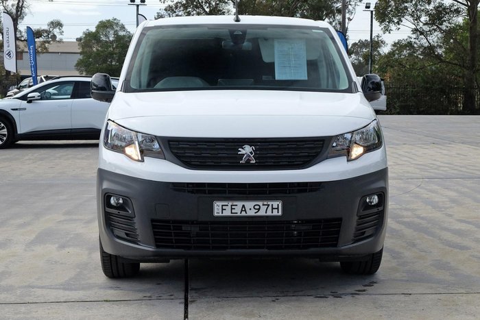 2023 Peugeot Partner Premium