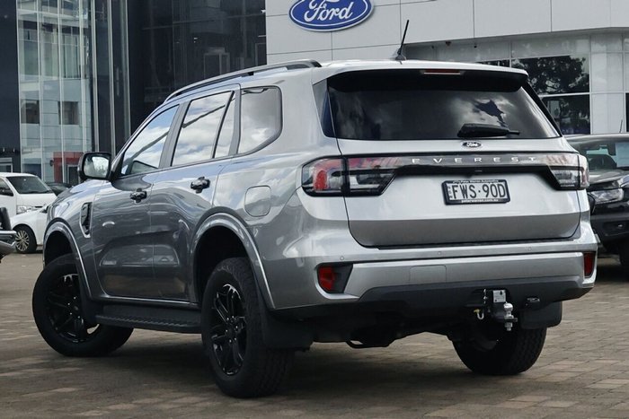 2025 Ford Everest Black Edition