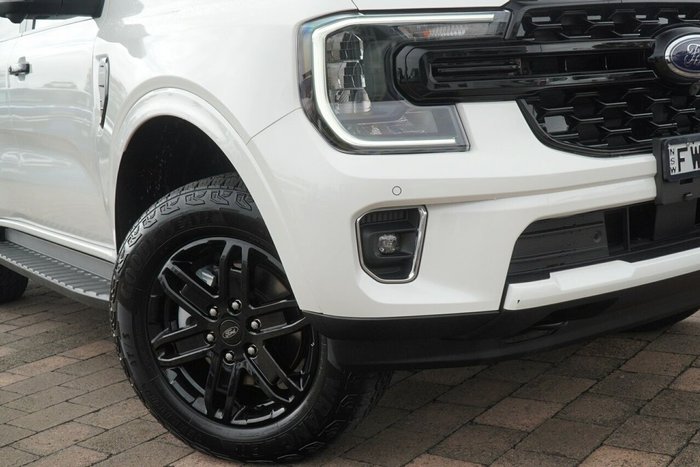 2025 Ford Everest Black Edition