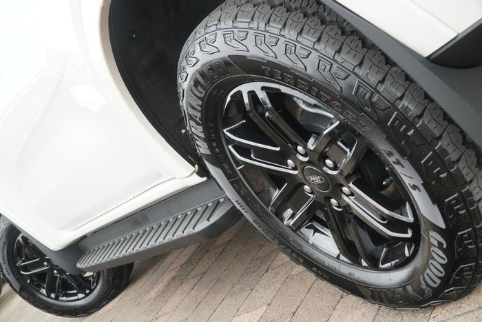 2025 Ford Everest Black Edition