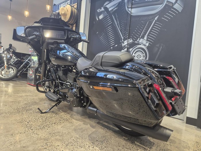 Harley-Davidson Street Glide 117 (FLHX) Touring