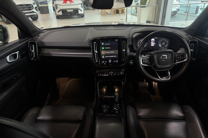 2018 Volvo XC40 T5 R-Design