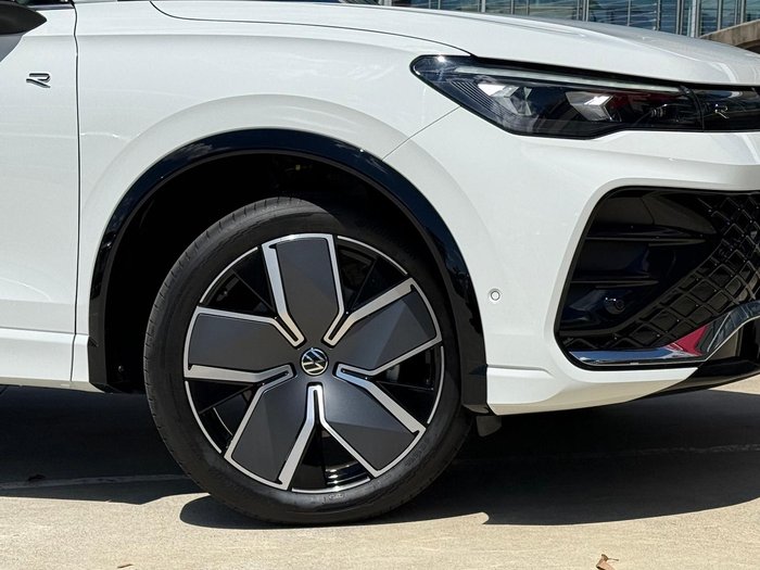 2026 Volkswagen Tiguan 200TSI eHybrid R-Line