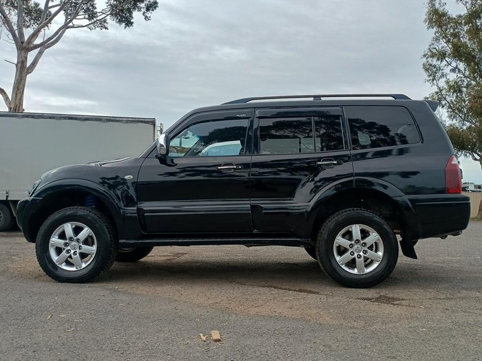 2006 Mitsubishi Pajero VR-X