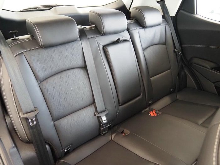 2025 Mahindra XUV3XO AX7L Anniversary Edition