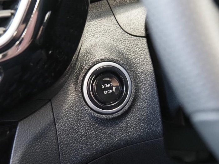 2025 Mahindra XUV3XO AX7L Anniversary Edition