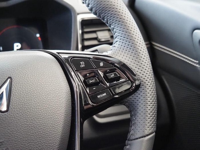 2025 Mahindra XUV3XO AX7L Anniversary Edition