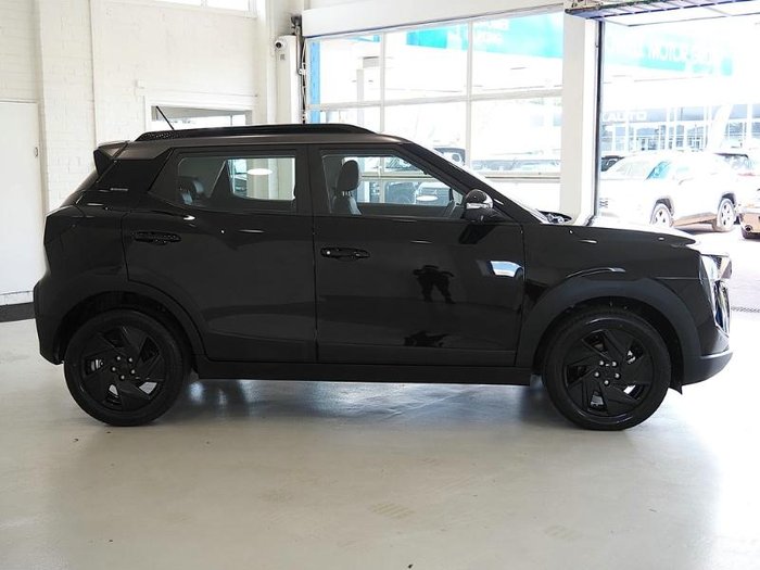 2025 Mahindra XUV3XO AX7L Anniversary Edition