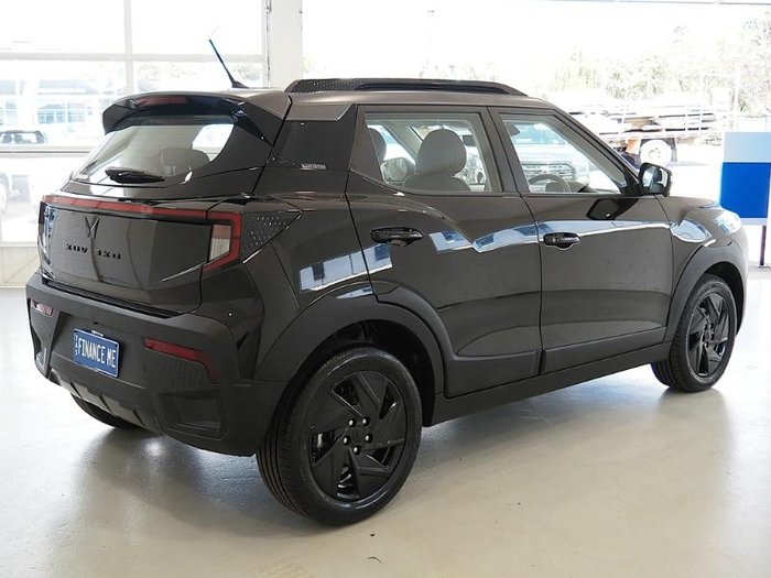 2025 Mahindra XUV3XO AX7L Anniversary Edition