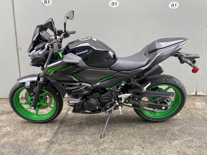 2026 Kawasaki Z500 SE