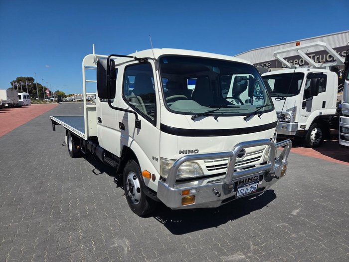 2007 Hino 816 - 300 Series 3.5 Ton Crew Cab Tray