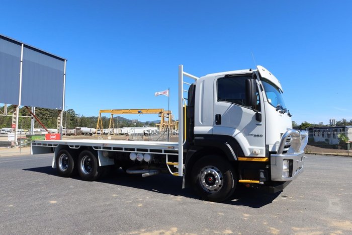 2018 Isuzu FX Series FXY240-350