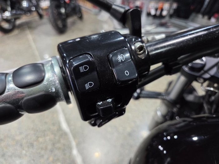 2011 Triumph THUNDERBIRD Black