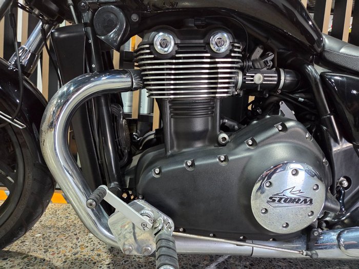 2011 Triumph THUNDERBIRD Black