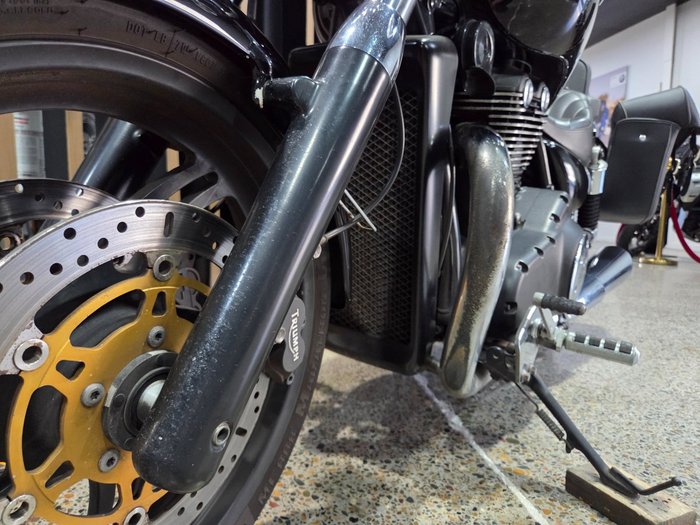 2011 Triumph THUNDERBIRD Black