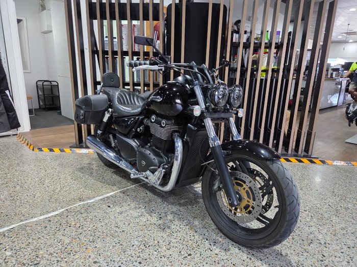 2011 Triumph THUNDERBIRD Black