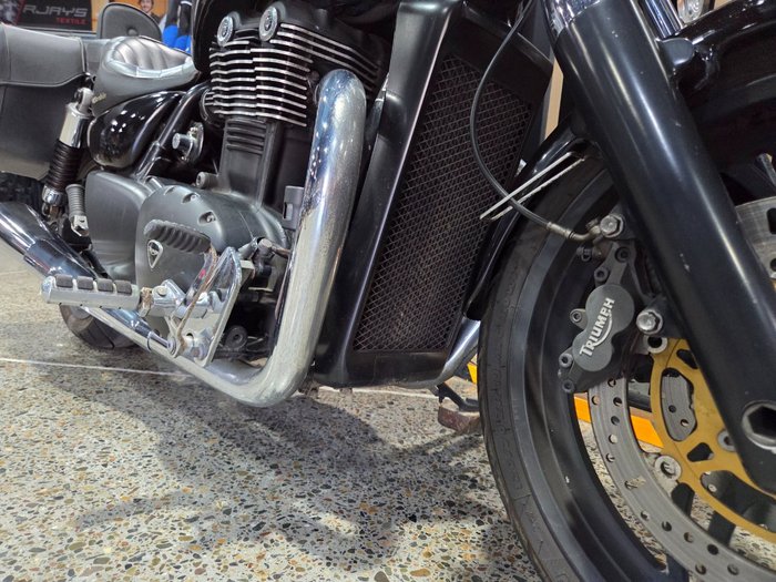 2011 Triumph THUNDERBIRD Black