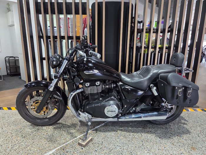2011 Triumph THUNDERBIRD Black
