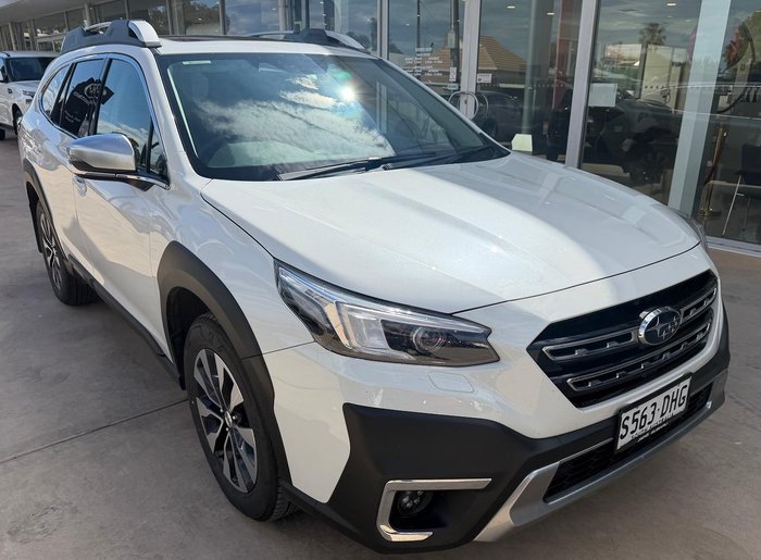 2025 Subaru Outback AWD Touring XT