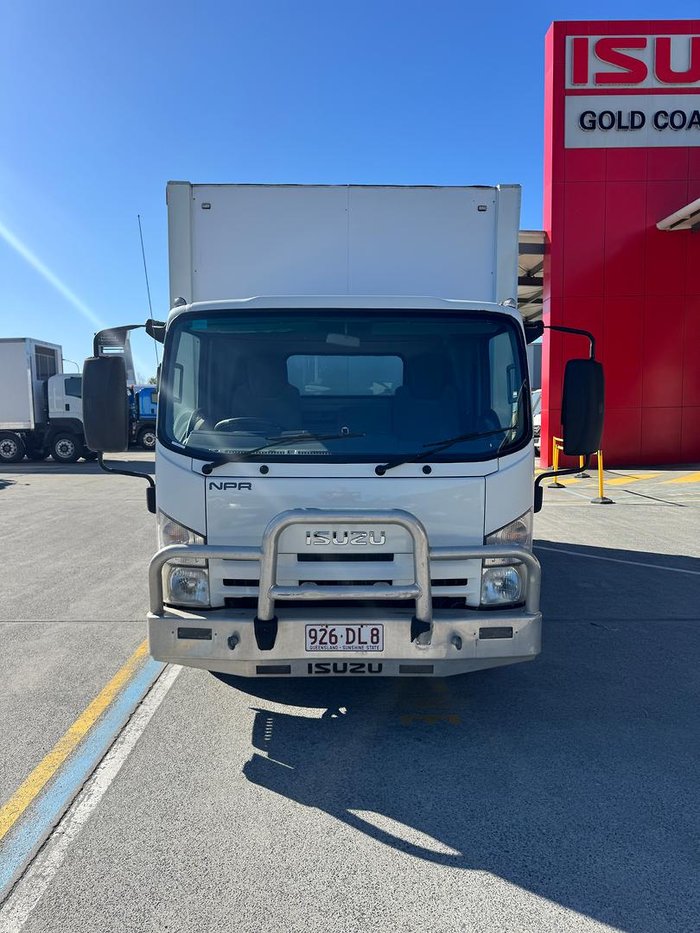 2012 Isuzu N Series NPR 200/275