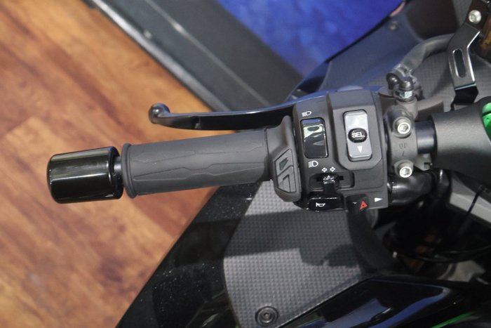 2019 Kawasaki NINJA ZX-14R (BREMBO OHLINS) Black