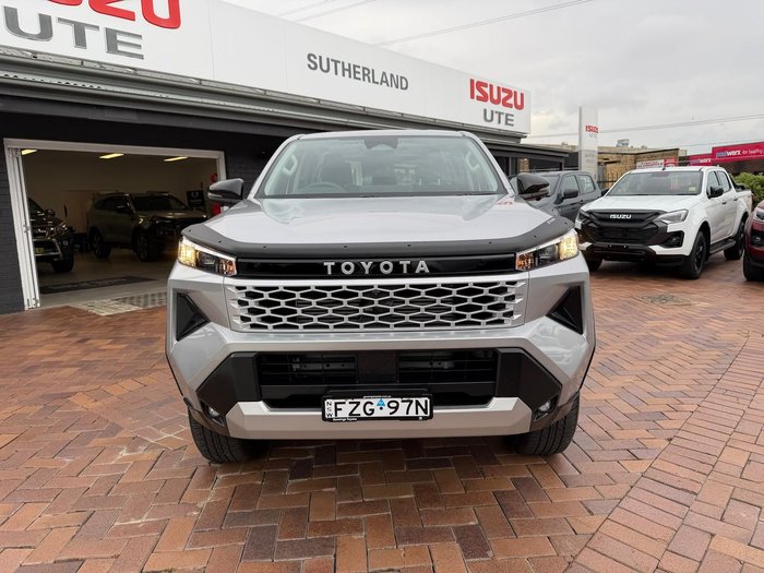 2025 Toyota Hilux SR 48V