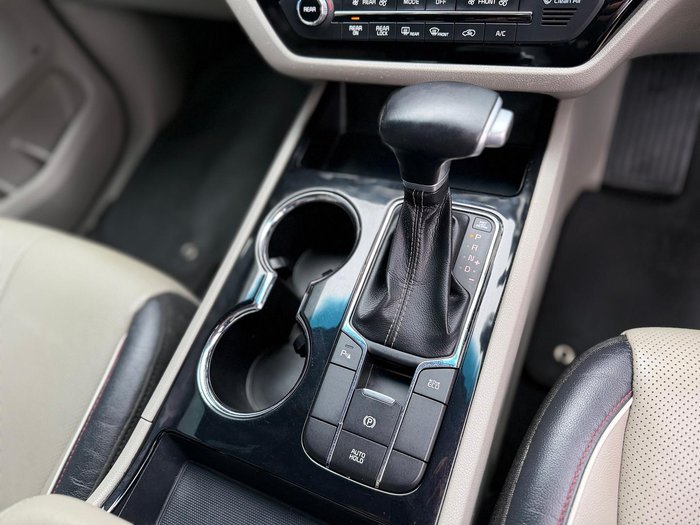 2019 Kia Carnival SLi