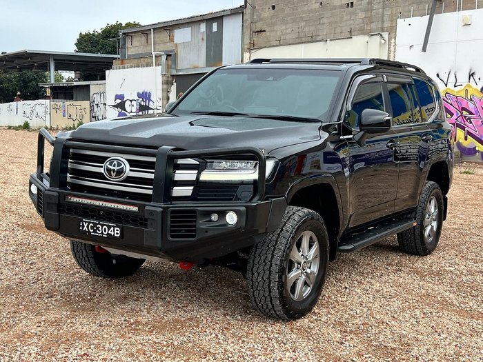 2022 Toyota Landcruiser VX