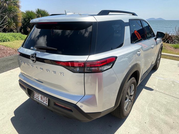 2024 Nissan Pathfinder ST-L