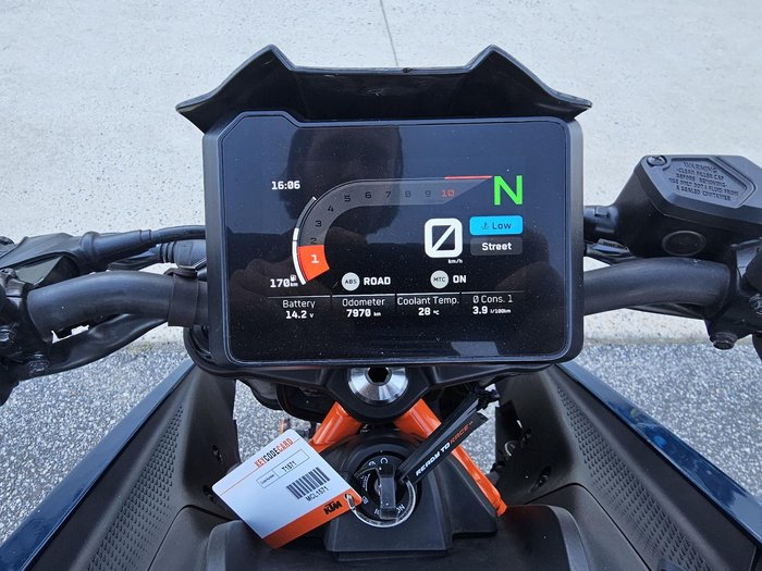 2024 KTM 390 Duke Duke Orange