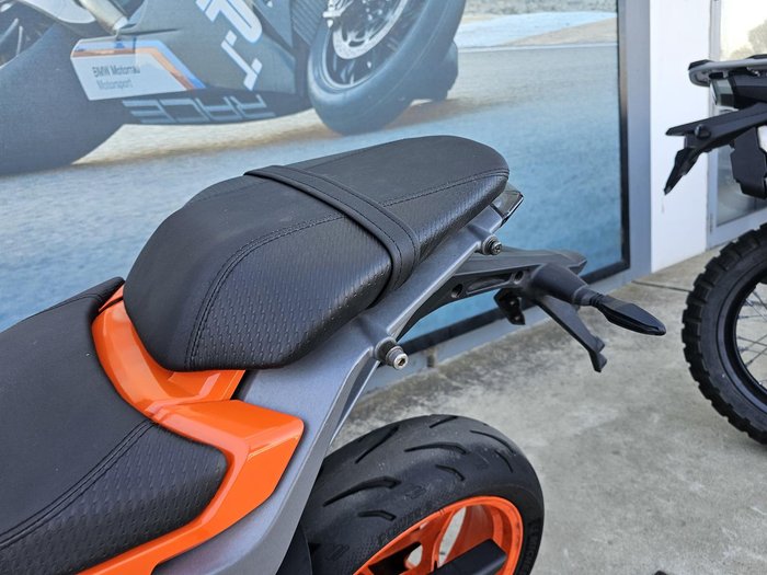 2024 KTM 390 Duke Duke Orange