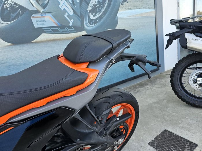 2024 KTM 390 Duke Duke Orange