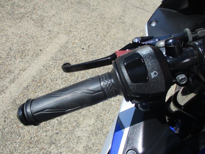 2015 YAMAHA YZF-R3 BLUE