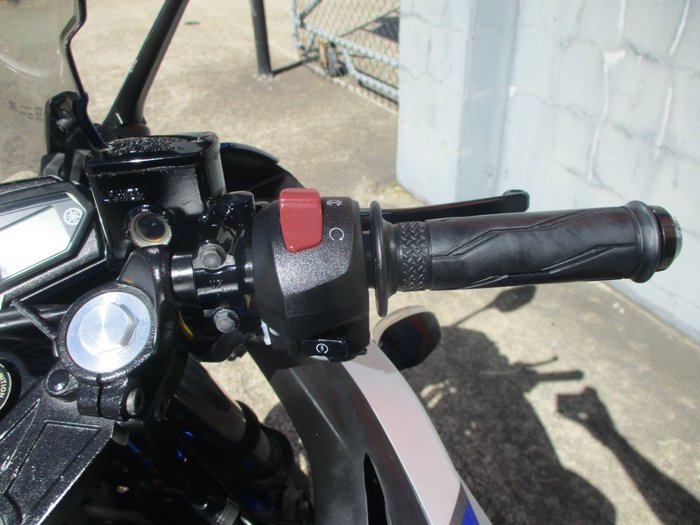 2015 YAMAHA YZF-R3 BLUE