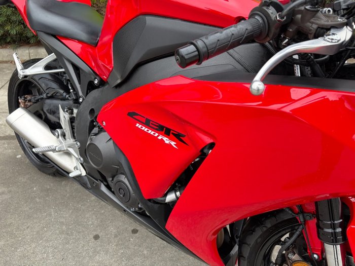 2015 Honda CBR1000RR (FIREBLADE)