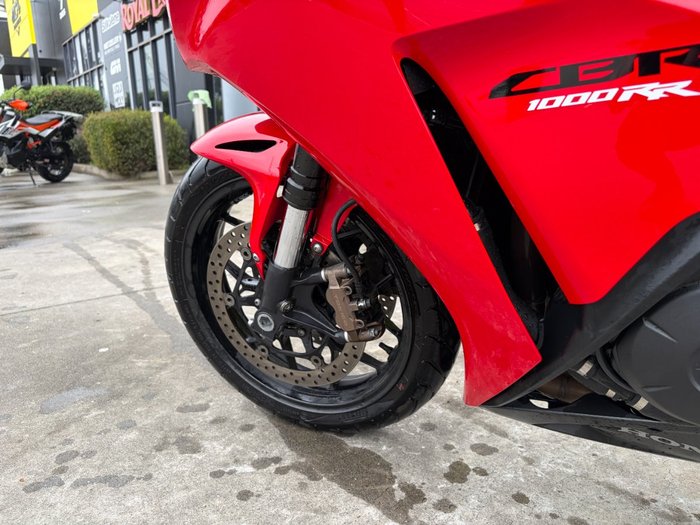 2015 Honda CBR1000RR (FIREBLADE)