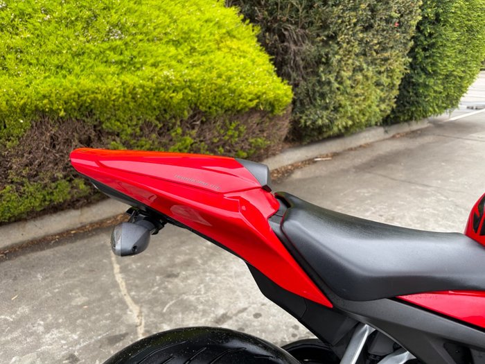 2015 Honda CBR1000RR (FIREBLADE)