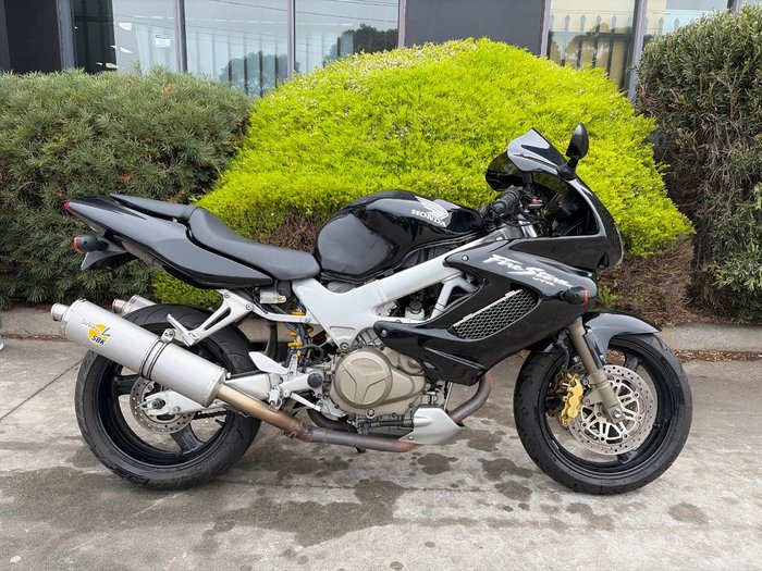2006 Honda VTR1000F (FIRESTORM) Black